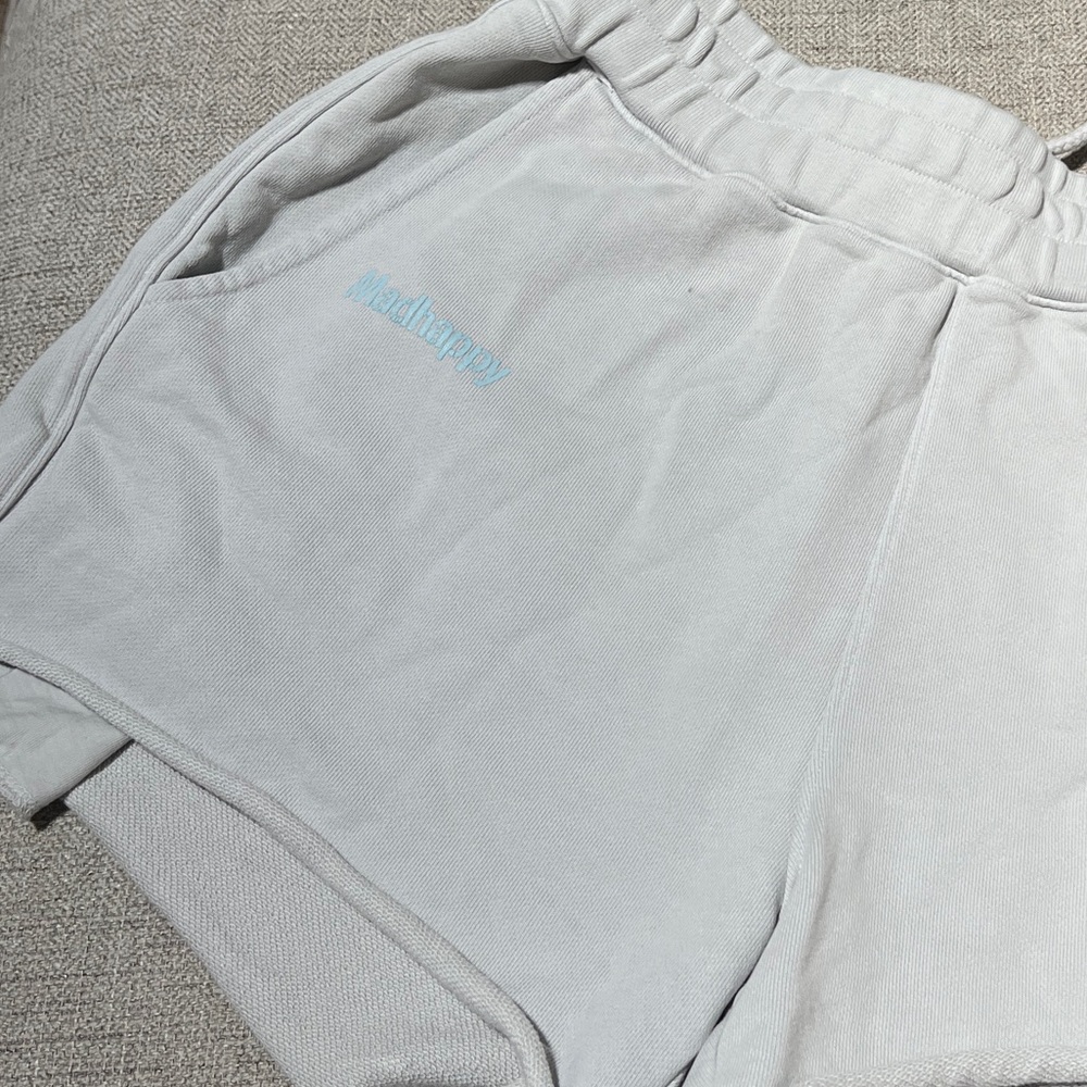 MADHAPPY shorts
